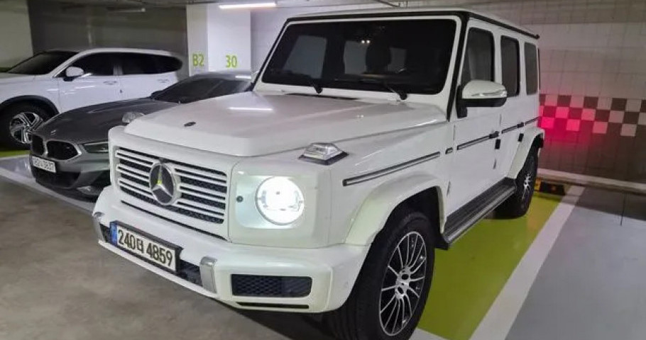 Mercedes-Benz G-Class 