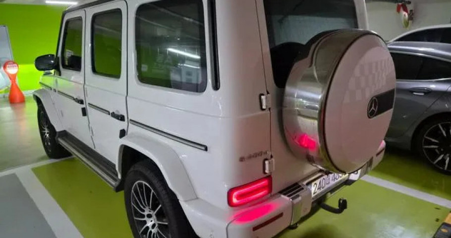 Mercedes-Benz G-Class 