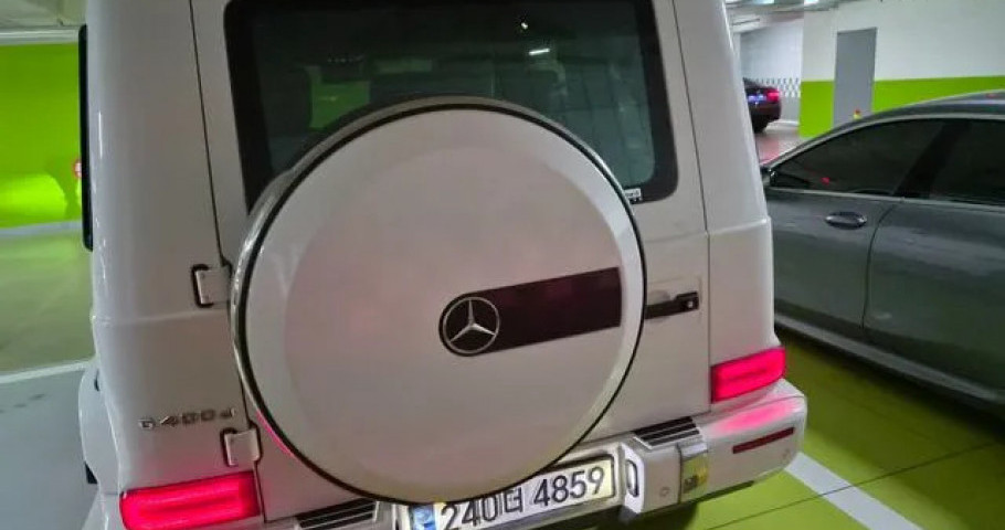 Mercedes-Benz G-Class 