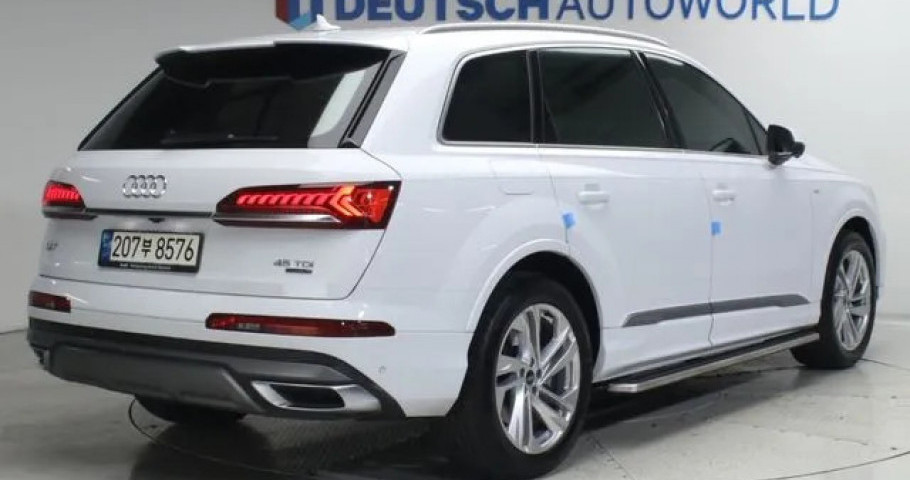Audi Q7 