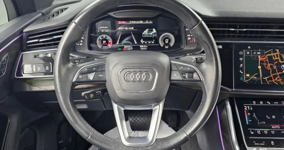 Audi Q7 