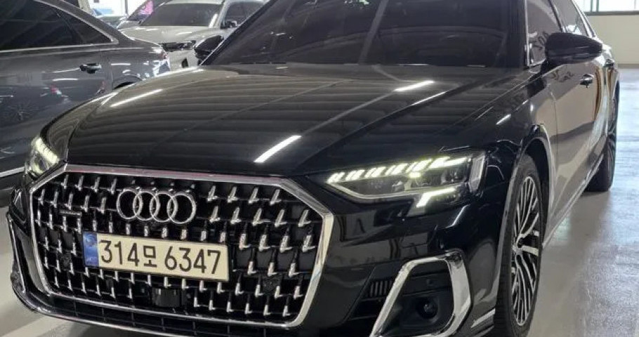 Audi A8 