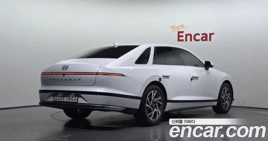 Hyundai Grandeur 