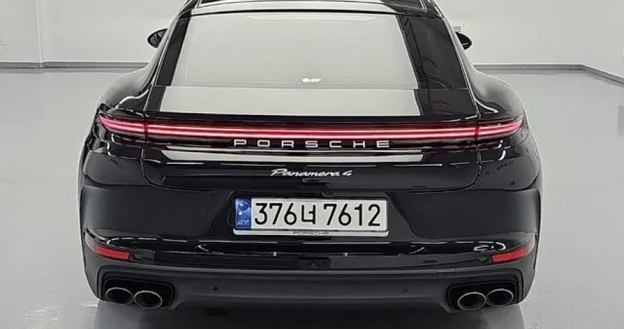 Porsche Panamera 