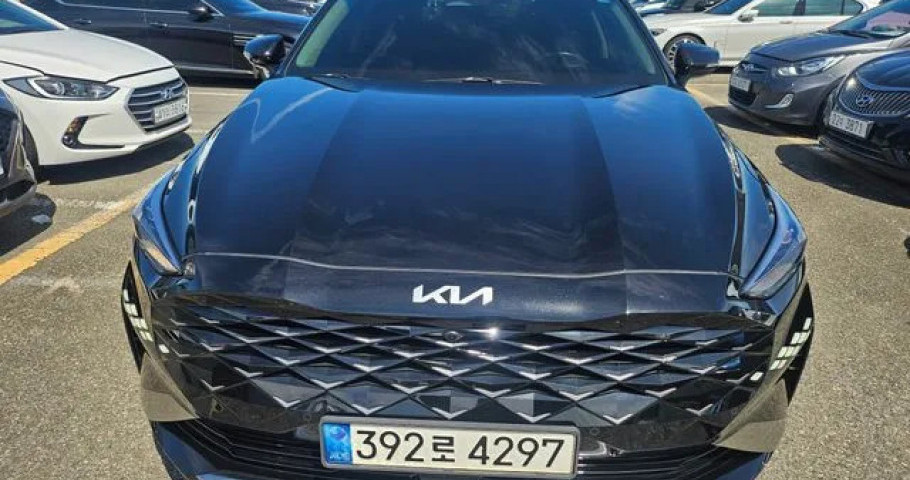 Kia K8 
