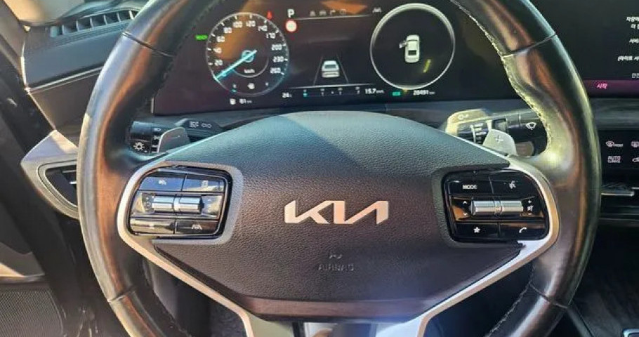 Kia K8 