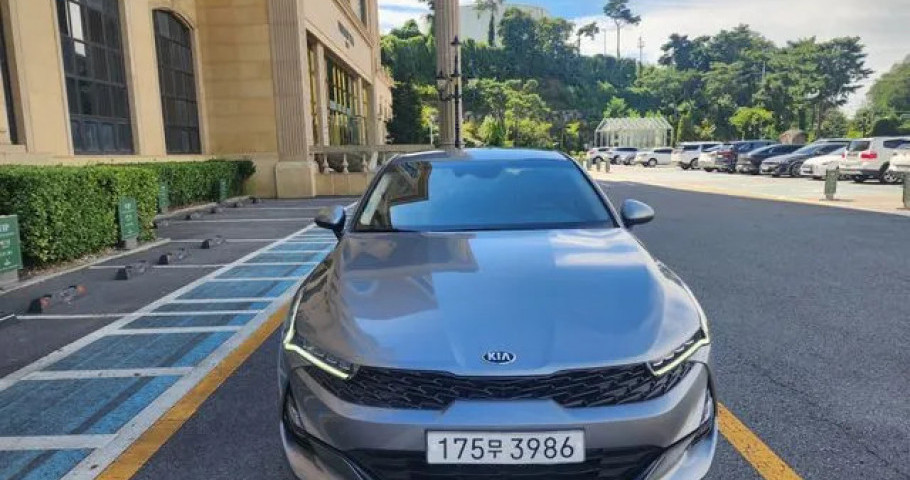 Kia K5 