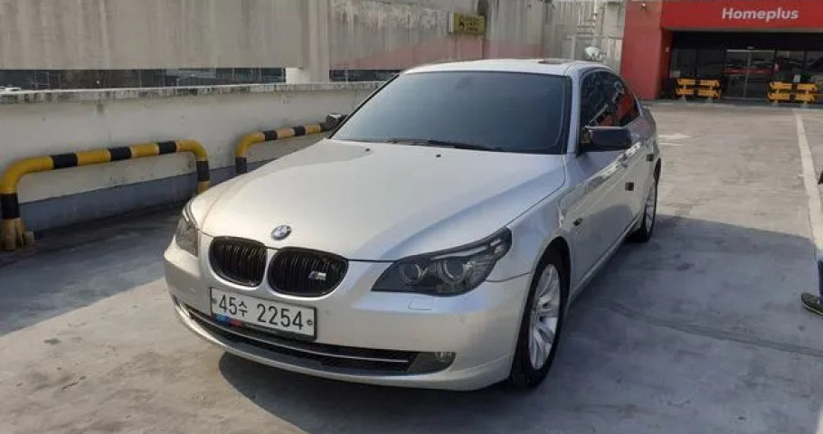 BMW 5-Series 