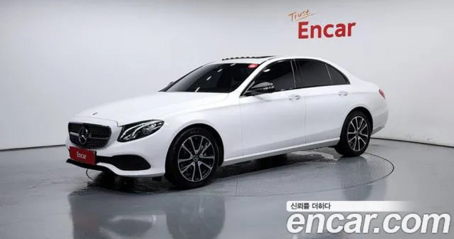 Mercedes-Benz E-Class 