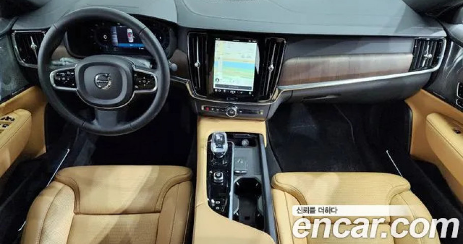 Volvo S90 