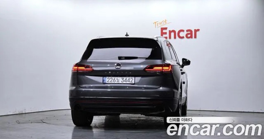 Volkswagen Touareg 