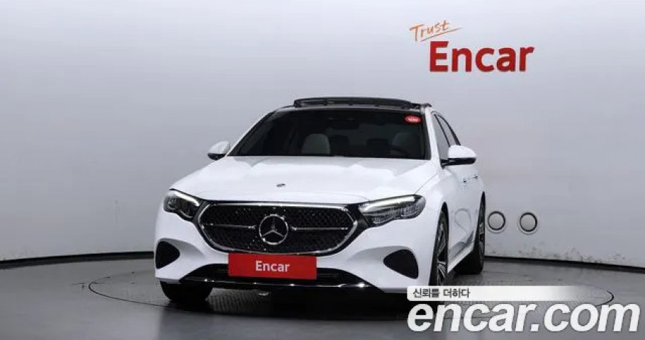 Mercedes-Benz E-Class 