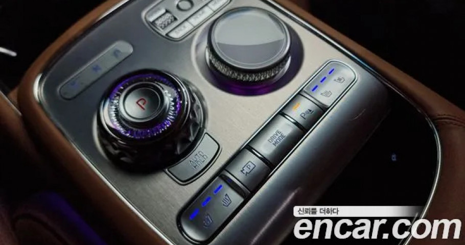 Genesis G90 