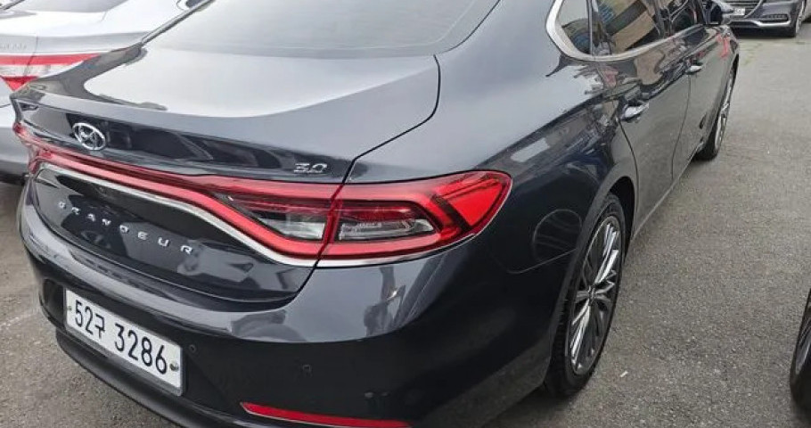 Hyundai Grandeur 