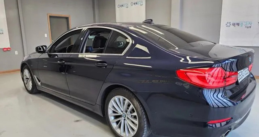 Bmw 5-Series 