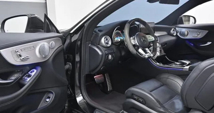 Mercedes-Benz C-Class 