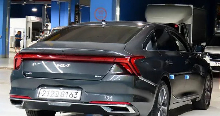 Kia K8 