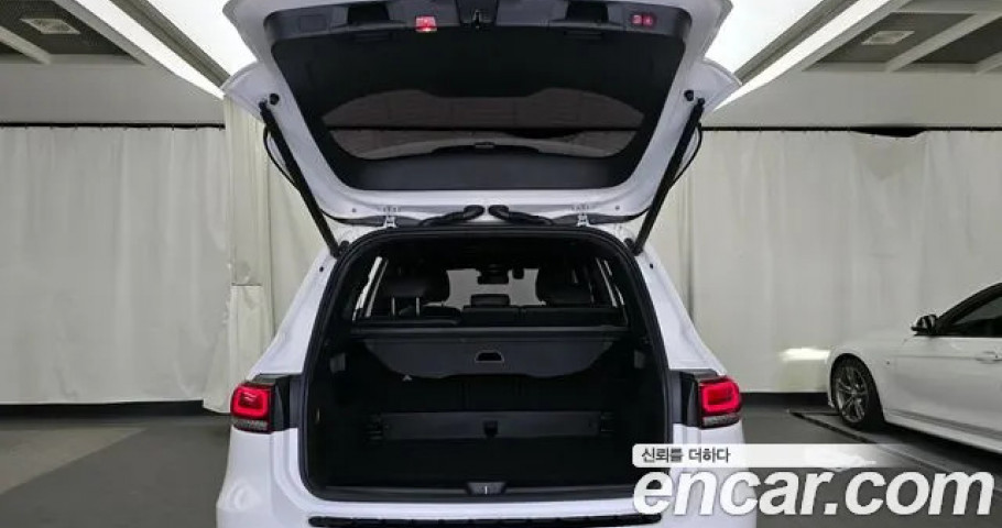 Mercedes-Benz GLB-Class 