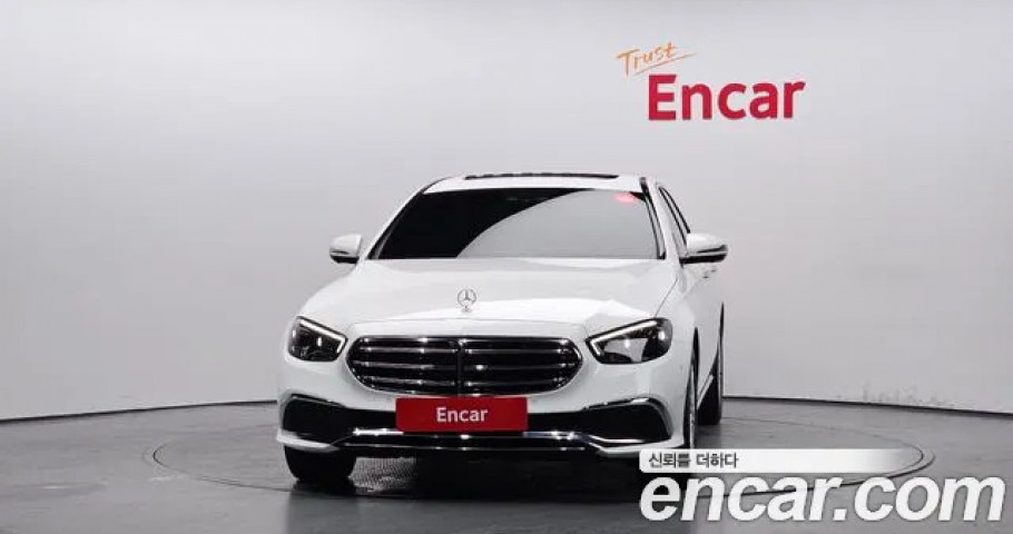 Mercedes-Benz E-Class 
