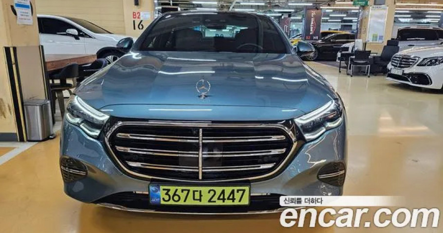 Mercedes-Benz E-Class 