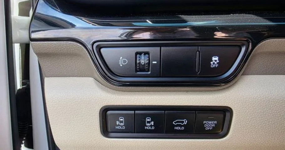 Kia Carnival 