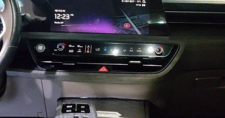 Kia K8 