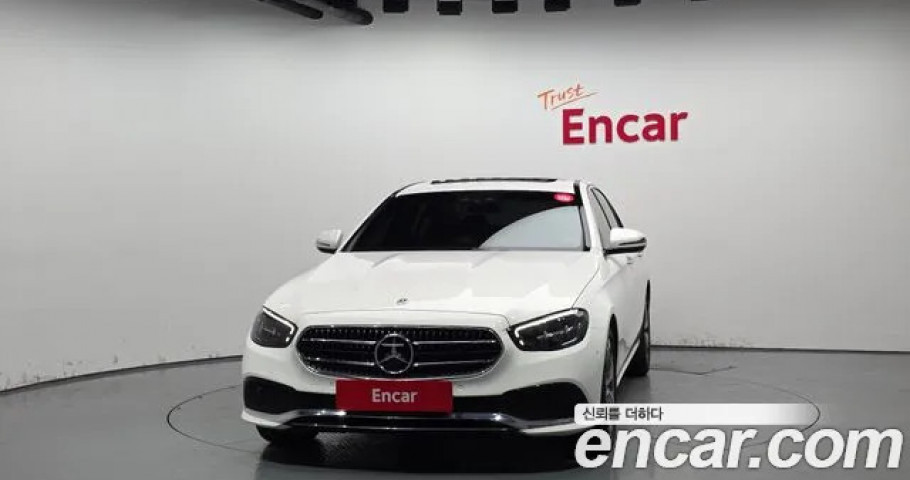 Mercedes-Benz E-Class 