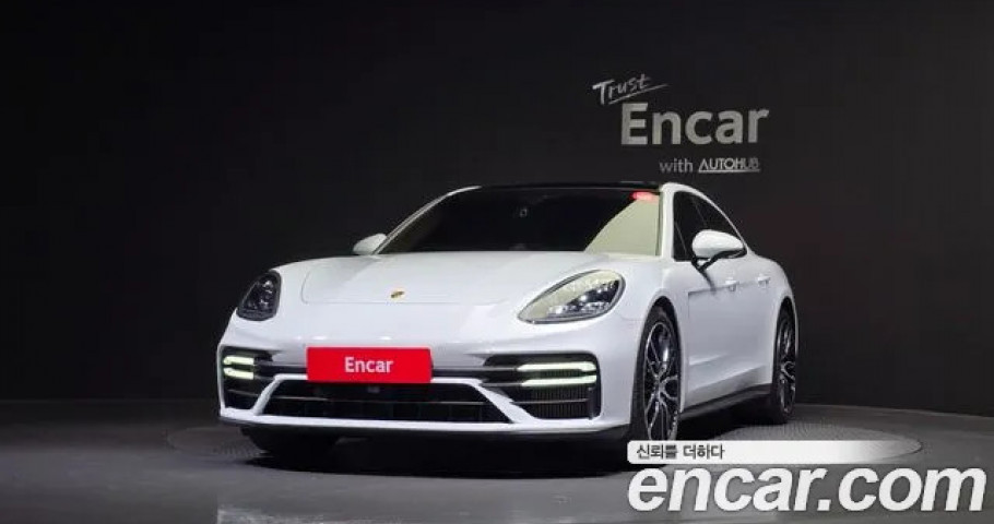 Porsche Panamera 