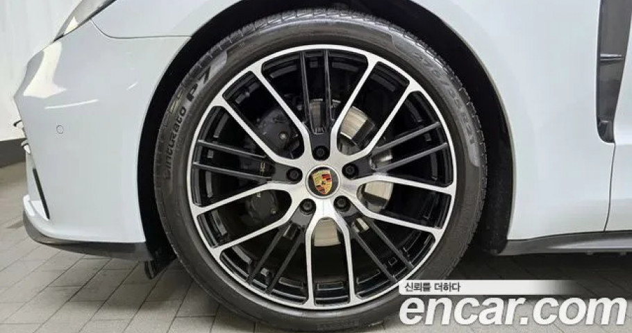 Porsche Panamera 