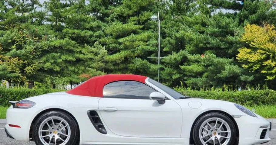 Porsche 718 
