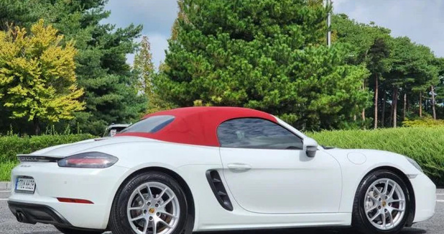 Porsche 718 
