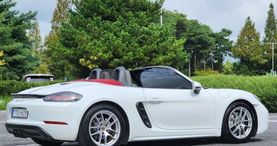 Porsche 718 