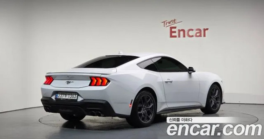 Ford Mustang 