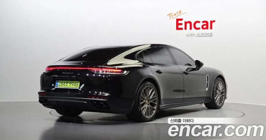 Porsche Panamera 