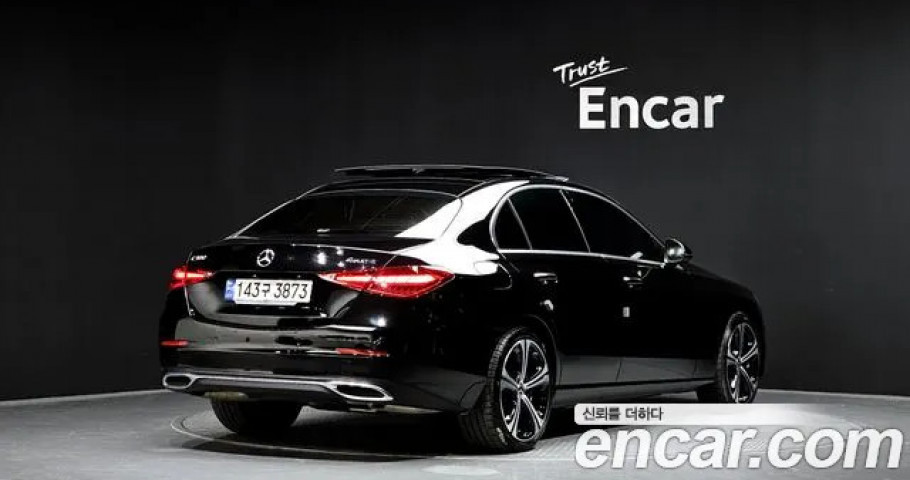 Mercedes-Benz C-Class 