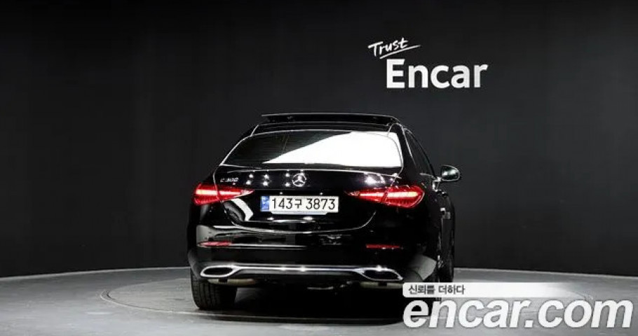 Mercedes-Benz C-Class 