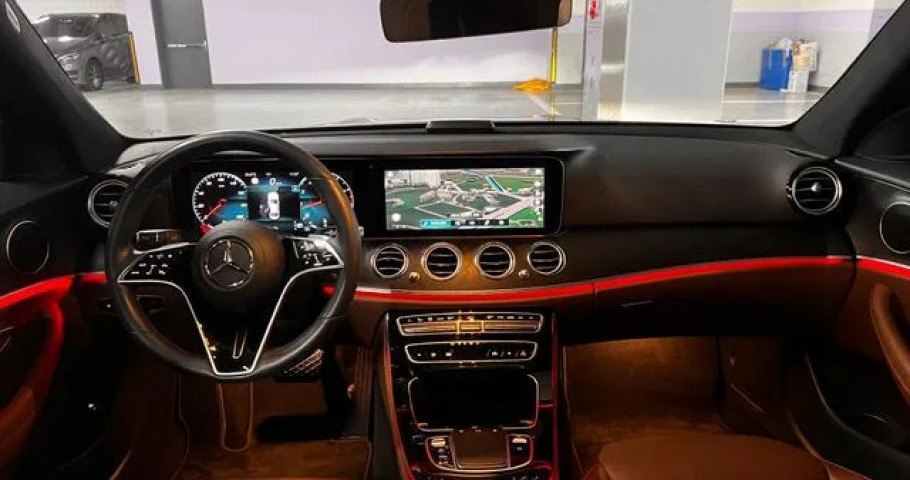 Mercedes-Benz E-Class 