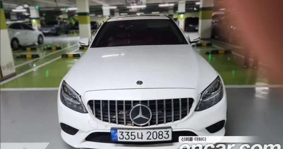Mercedes-Benz C-Class 