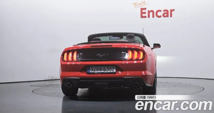 Ford Mustang 