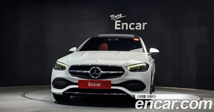 Mercedes-Benz C-Class 