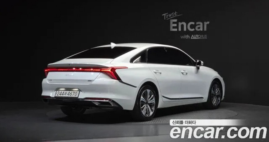 Kia K8 