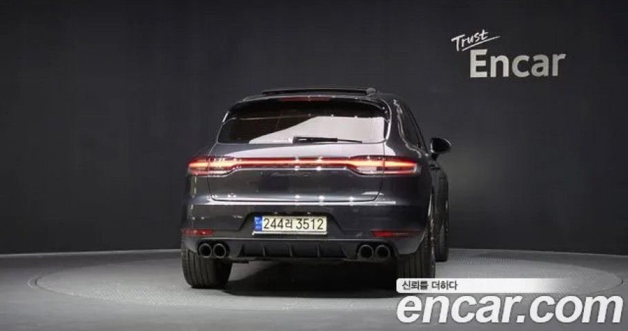 Porsche Macan 