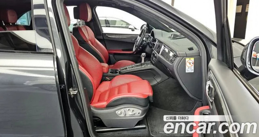 Porsche Macan 