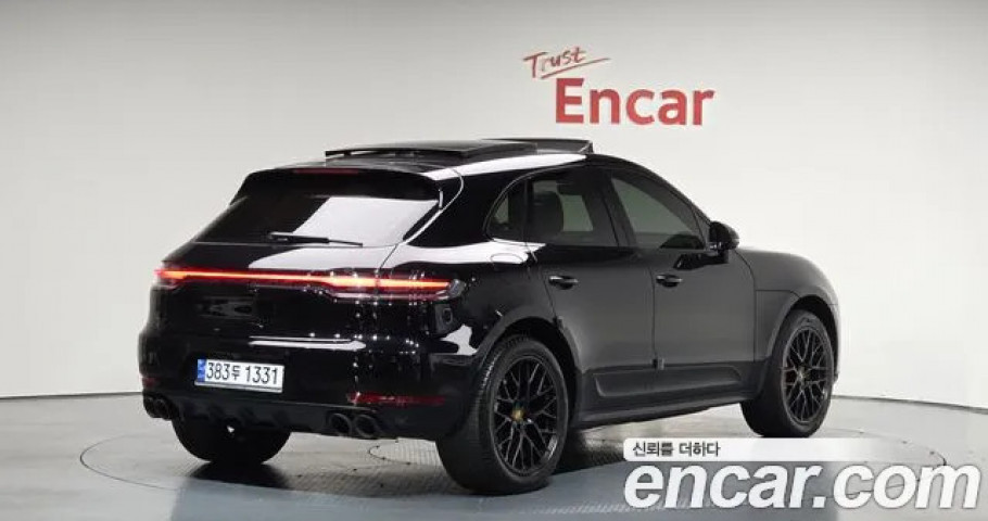 Porsche Macan 