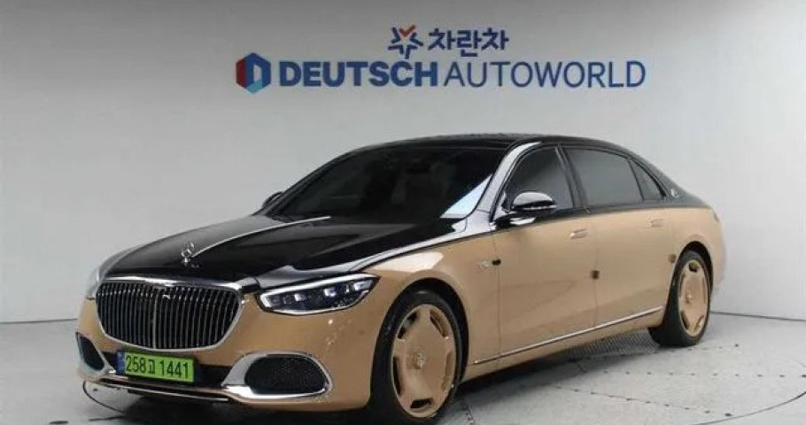 Mercedes-Benz S-Class 