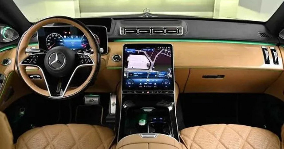 Mercedes-Benz S-Class 