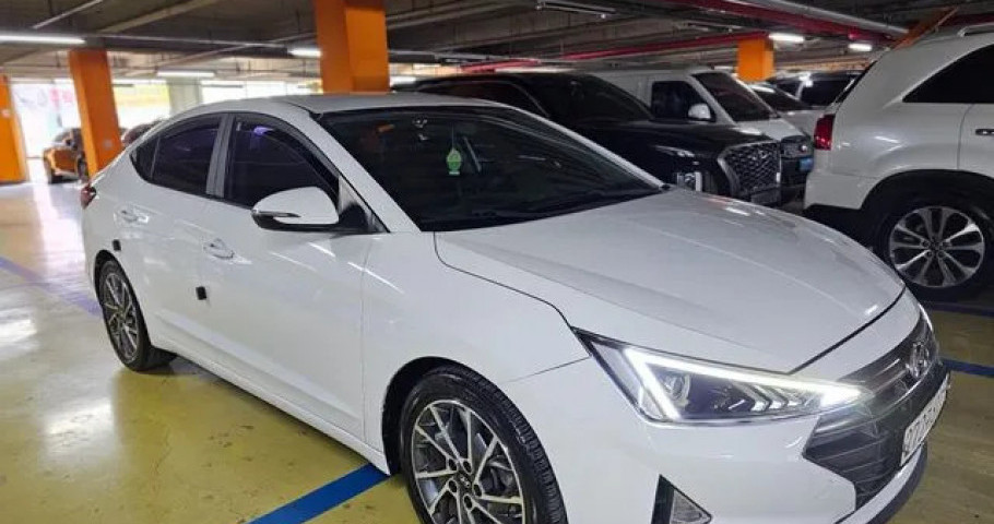 Hyundai Avante 