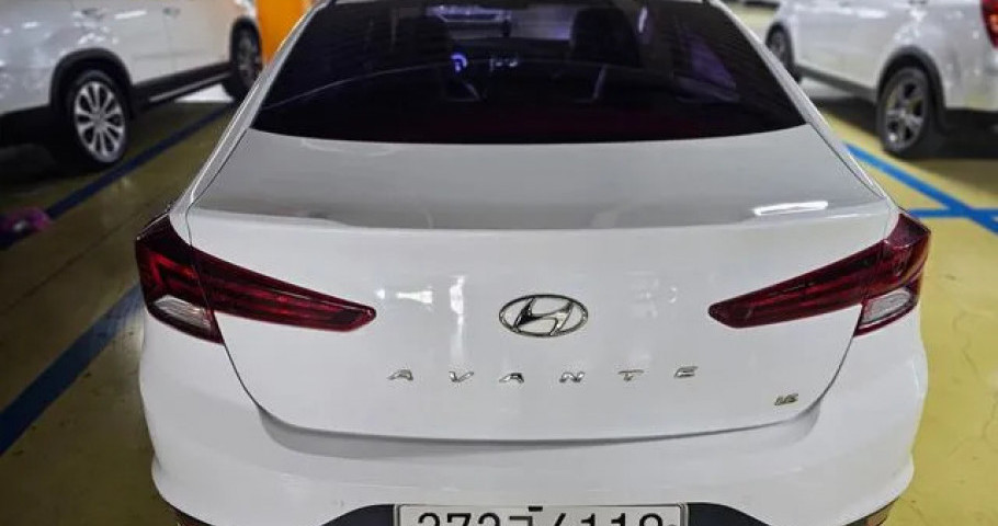 Hyundai Avante 