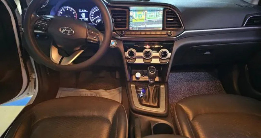 Hyundai Avante 