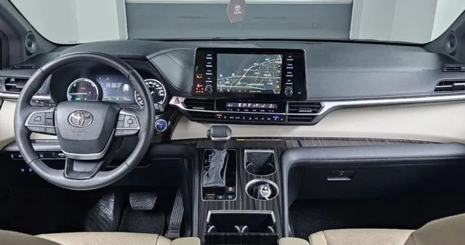 Toyota Sienna 